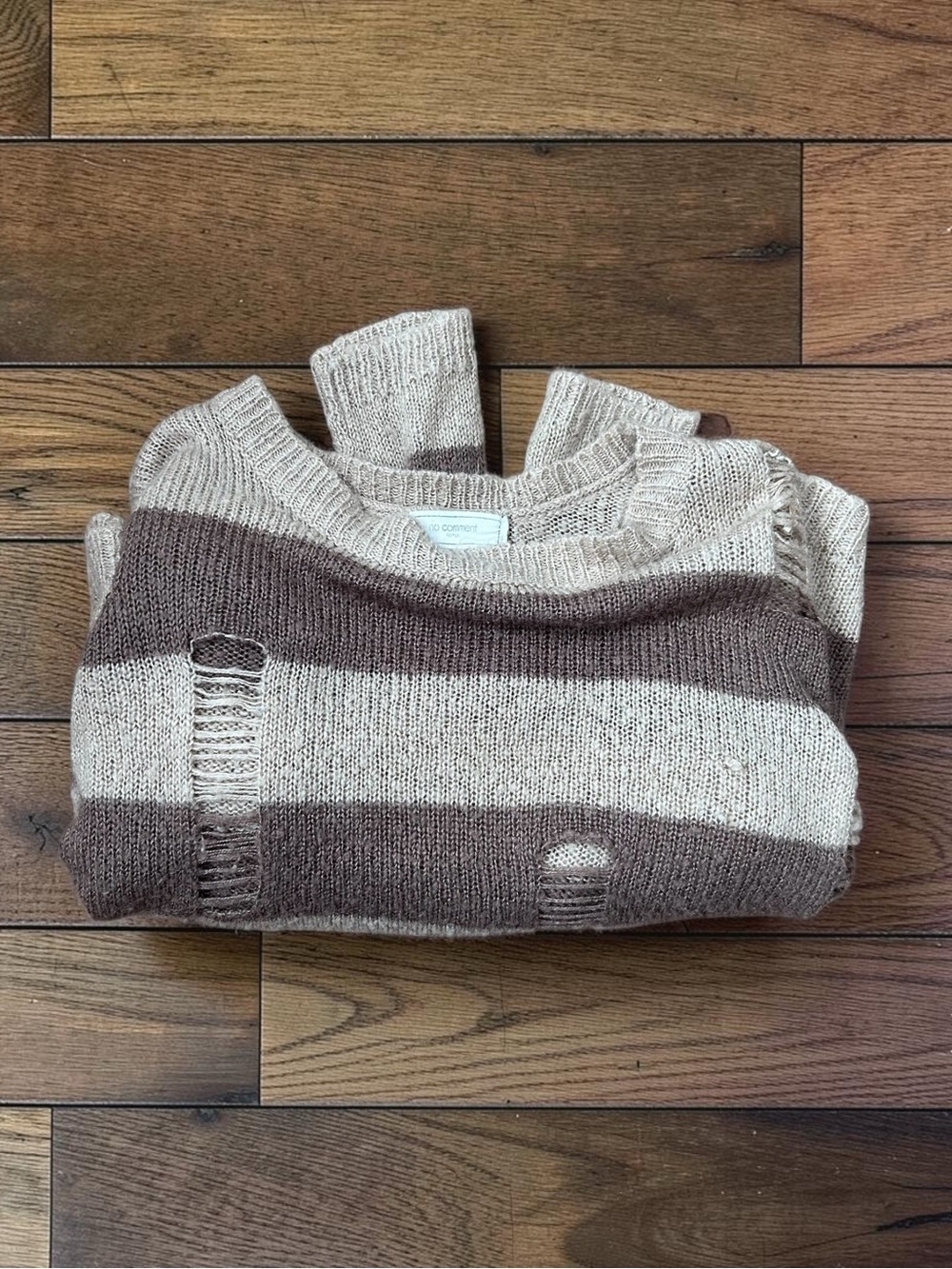 No Comment NY LA Women’s Brown Beige Striped Distressed Knit Sweater Size Medium